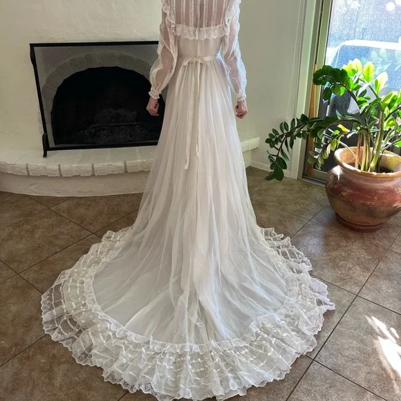 Vintage 70s style wedding dress